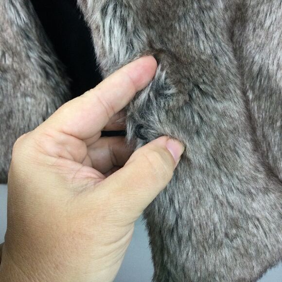 Aldo Faux Fur Brown Vest w/Side Pockets - Medium - Picture 6 of 10